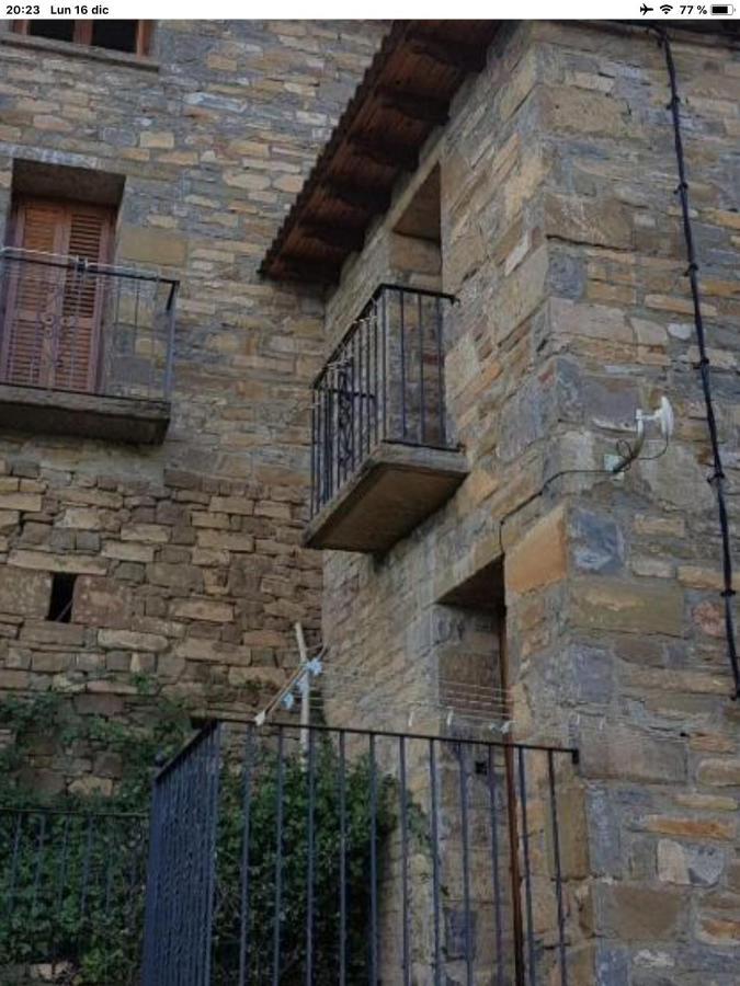Vistas A La Montana En Un Pueblo Con Encanto. El Pueyo de Araguás Exteriör bild