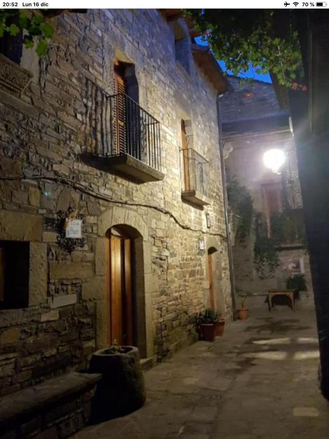 Vistas A La Montana En Un Pueblo Con Encanto. El Pueyo de Araguás Exteriör bild